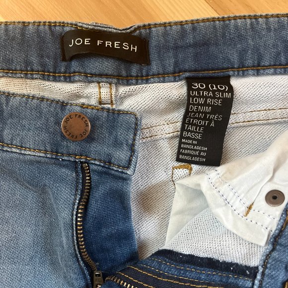 JOE FRESH, ultra slim, low rise denim, size 30/10 - Picture 1 of 3
